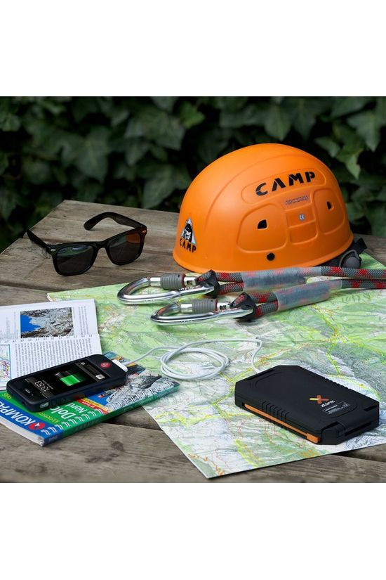 Xtorm Batterij Oplader Lava Charger black/orange